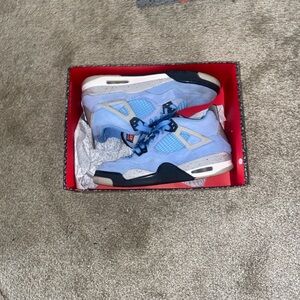 Unc Jordan 4